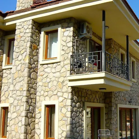 Pusula Villa *