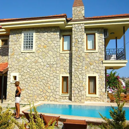 Pusula Villa *